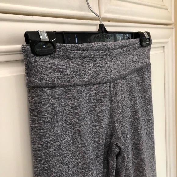 Reversible Ivivva by Lululemon girls crop legging - Picture 4 of 13